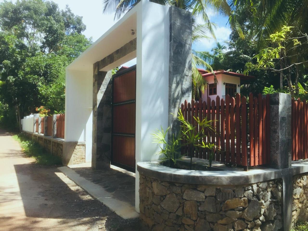Casa blanca Hotel Ahangama Luaran gambar