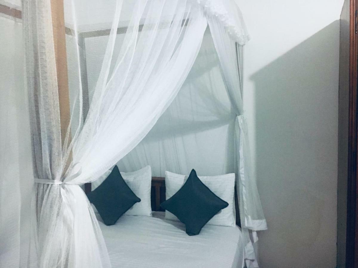 Casa blanca Hotel Ahangama Luaran gambar